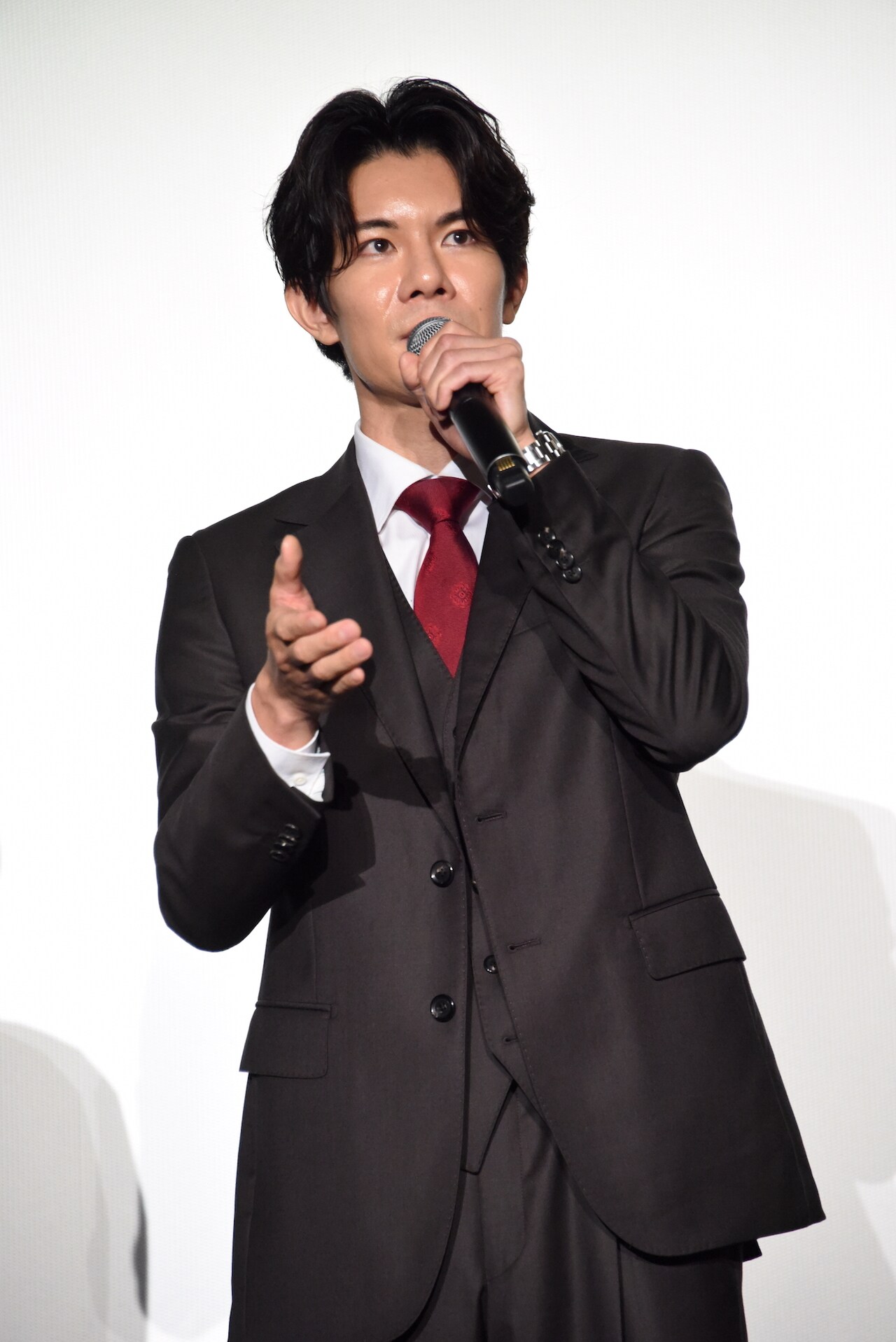 柿澤勇人　DVD Amazon.co.jp: 柿澤勇人1st写真集 untitled : 柿澤勇人: 本