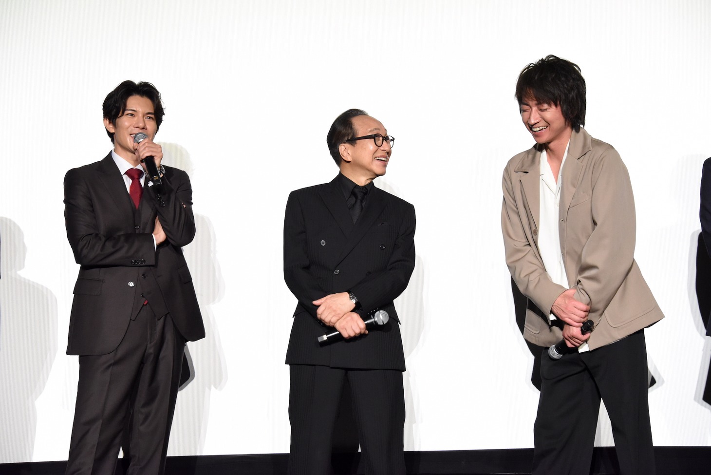 左から柿澤勇人、小日向文世、藤原竜也