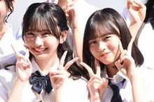 左から藤嶌果歩、正源司陽子