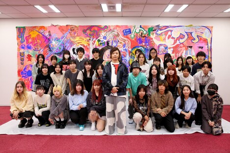 堂本剛と大阪芸術大学美術学科の学生たち