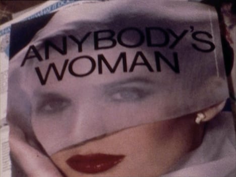 「エニバディズ・ウーマン」場面写真