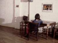 「エニバディズ・ウーマン」場面写真