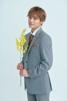 「初めましてこんにちは、離婚してください」より、高松アロハ演じる税所羽澄