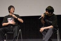 「佐々木、イン、マイマイン」のリバイバル上映を喜ぶ藤原季節（左）、内山拓也（右）