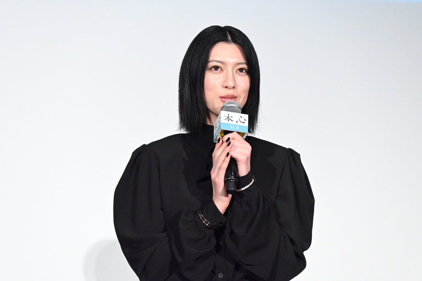 三吉彩花