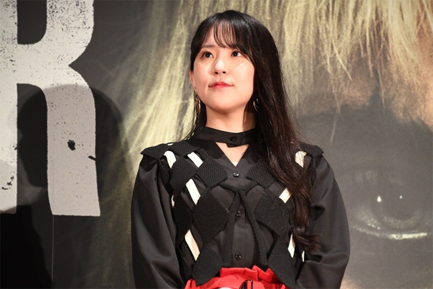 村中知
