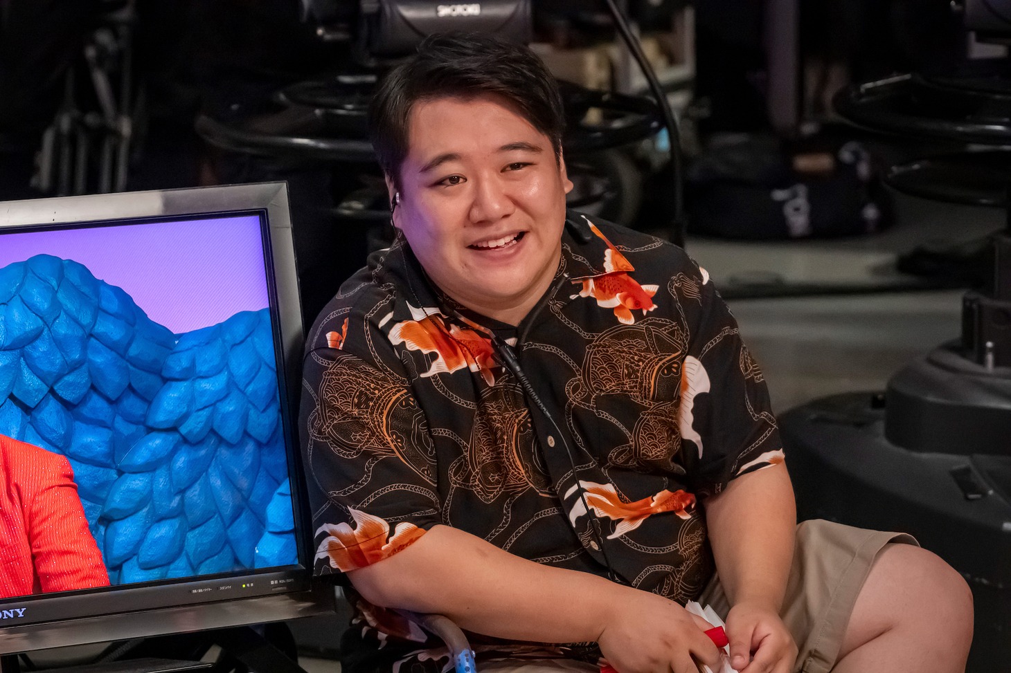 「デスゲームで待ってる」より、ニシダ・コウキ演じる伊原慎太郎