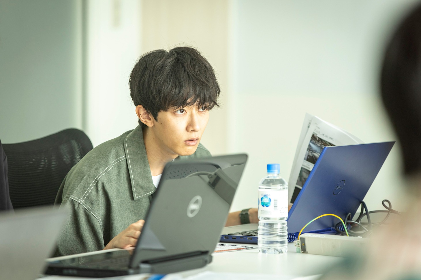 「デスゲームで待ってる」より、辻岡甚佐演じる西村キヨシ