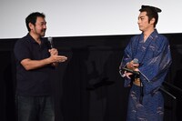 左から安田淳一、田村ツトム