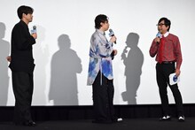 左から森崎ウィン、堂本剛、おいでやす小田