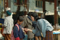 「お坊さまと鉄砲」場面写真