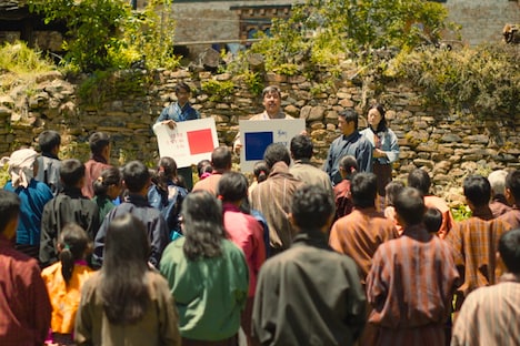 「お坊さまと鉄砲」場面写真