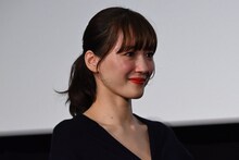 大沢一菜からの手紙に涙を流す綾瀬はるか