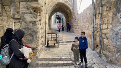 「子どもたちはもう遊ばない」場面写真