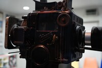 横川シネマでかつて使用されていたフィルム映写機