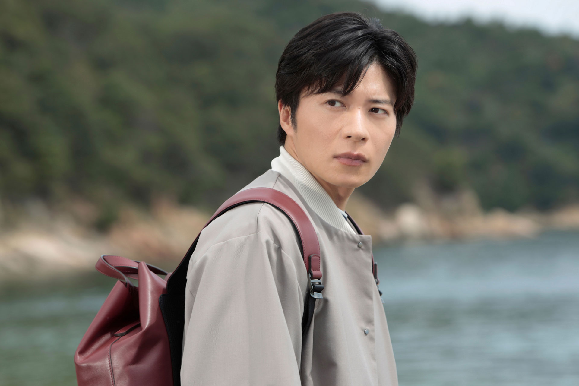 劇場版ドクターX」ナレーター・田口トモロヲが本編出演、八木莉可子と