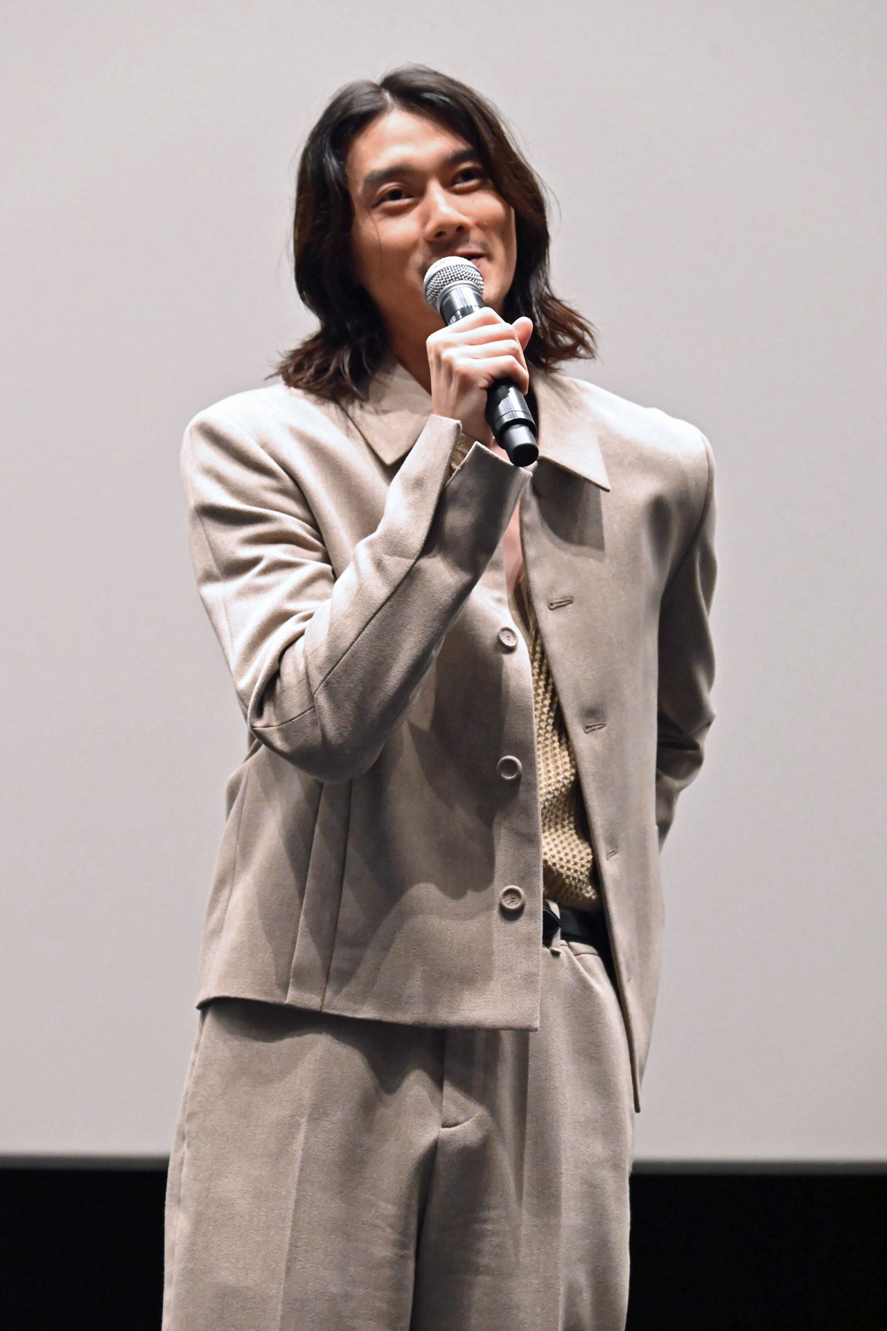 柳俊太郎