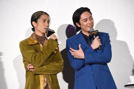 左から田中樹、間宮祥太朗