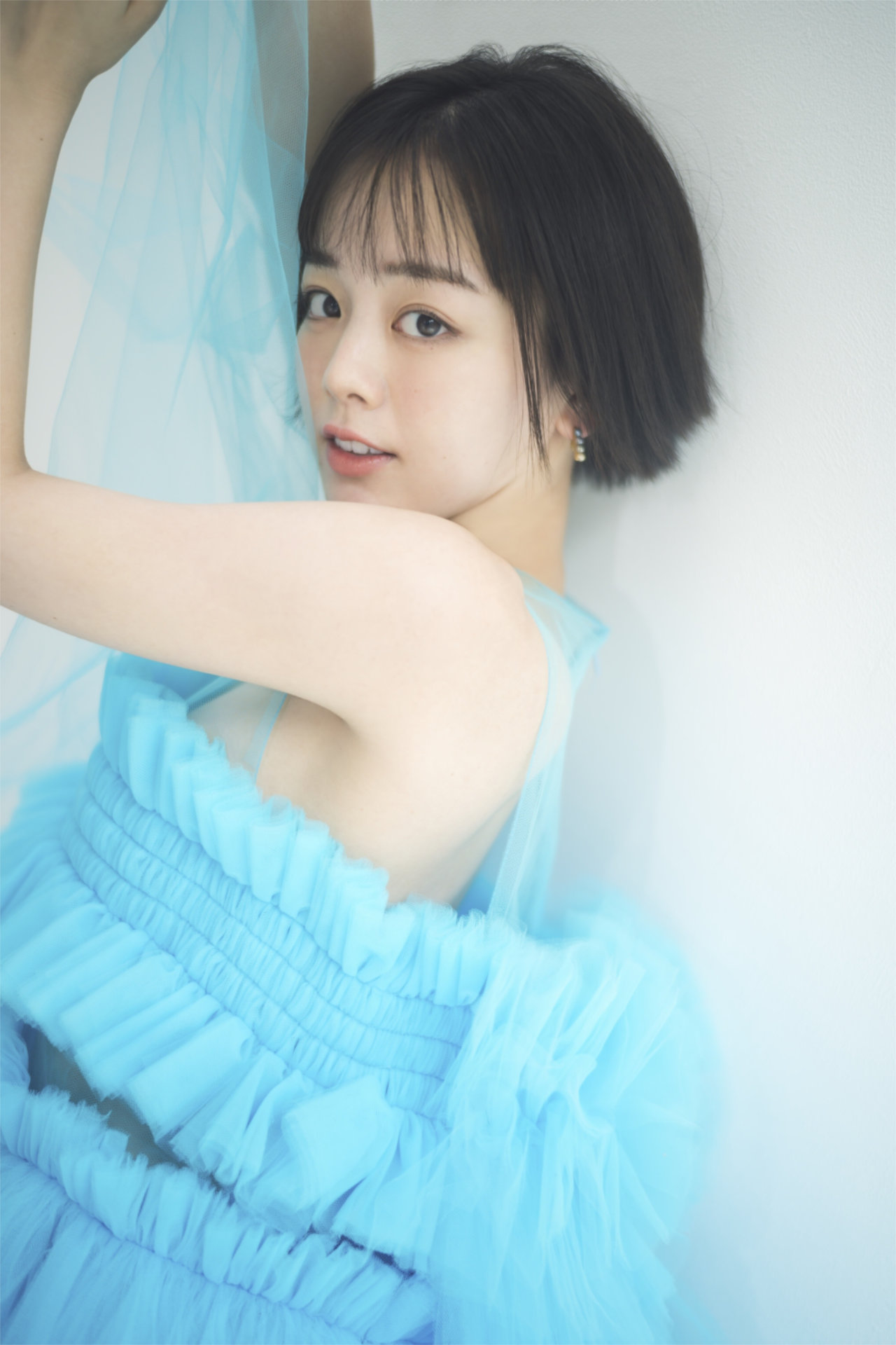 「伊原六花 CALENDAR BOOK 2025」より