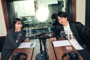 「広瀬すずの『よはくじかん』」に出演する広瀬すず（左）と櫻井翔（右）
