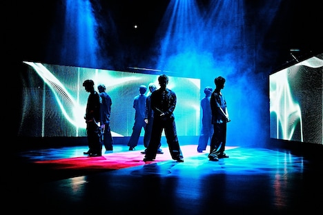 「WEST. 10th Anniversary Live “W” -Film edition-」場面写真