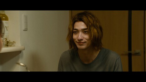 「正体」より、フリーライターの那須