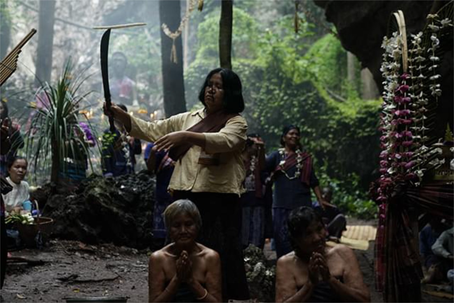 「女神の継承」場面写真 (c)2021 SHOWBOX AND NORTHERN CROSS ALL RIGHTS RESERVED.