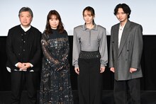 左からオープニングスピーチを担当した是枝裕和、岡野真紀子、菊地凛子、磯村勇斗