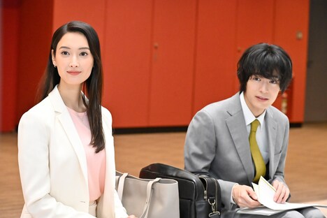 金曜ナイトドラマ「無能の鷹」スピンオフ「前編『はじめてのまうんと』編」より