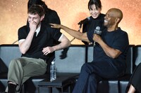 左からポール・メスカル、デンゼル・ワシントン