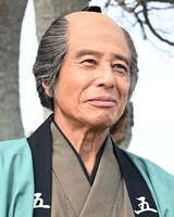 「あきない世傳 金と銀2」より、治兵衛役の舘ひろし