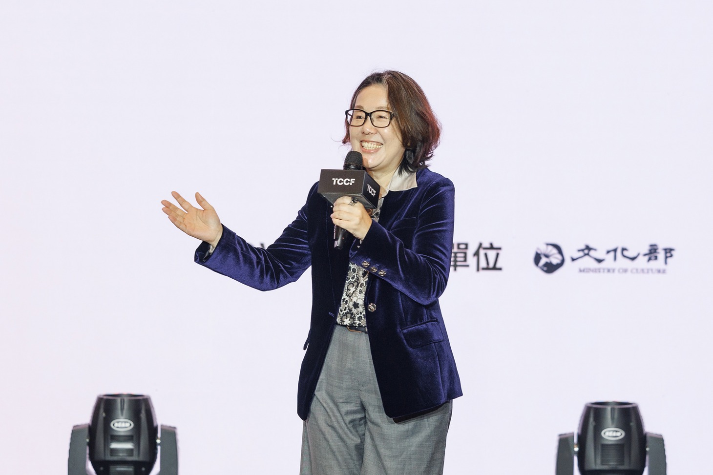 文化部政務次長のスー・ワン（王時思）