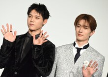 左から木村柾哉、山中柔太朗