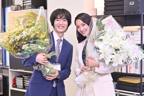 左から塩野瑛久、菜々緒