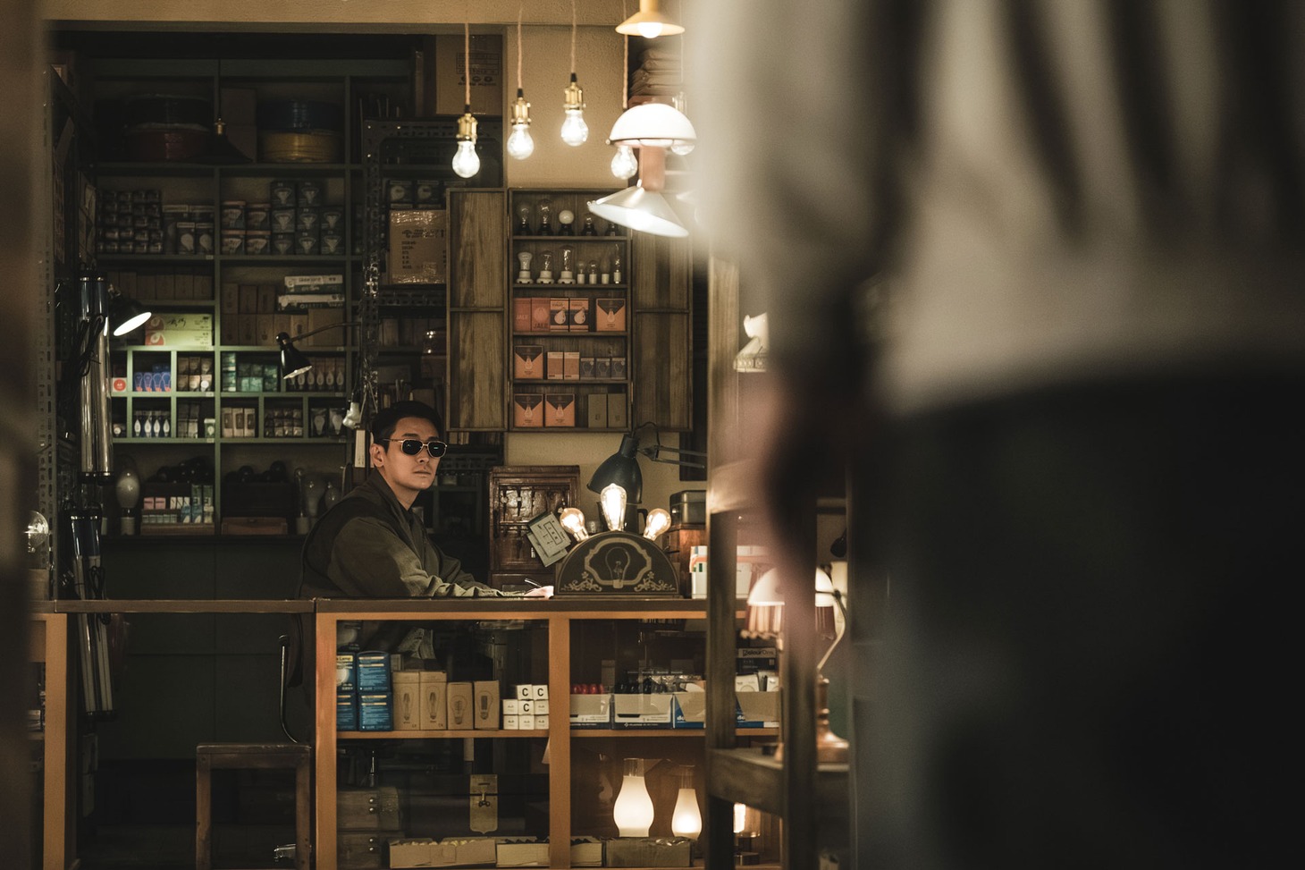 韓国ドラマ「照明店の客人たち」場面写真