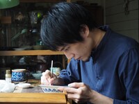 「繕い合う・こと」より、長屋和彰演じる護