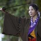 女殺陣師の山野亜紀が東久邇宮文化褒章を受章、殺陣の技術を次世代に継承する功績に