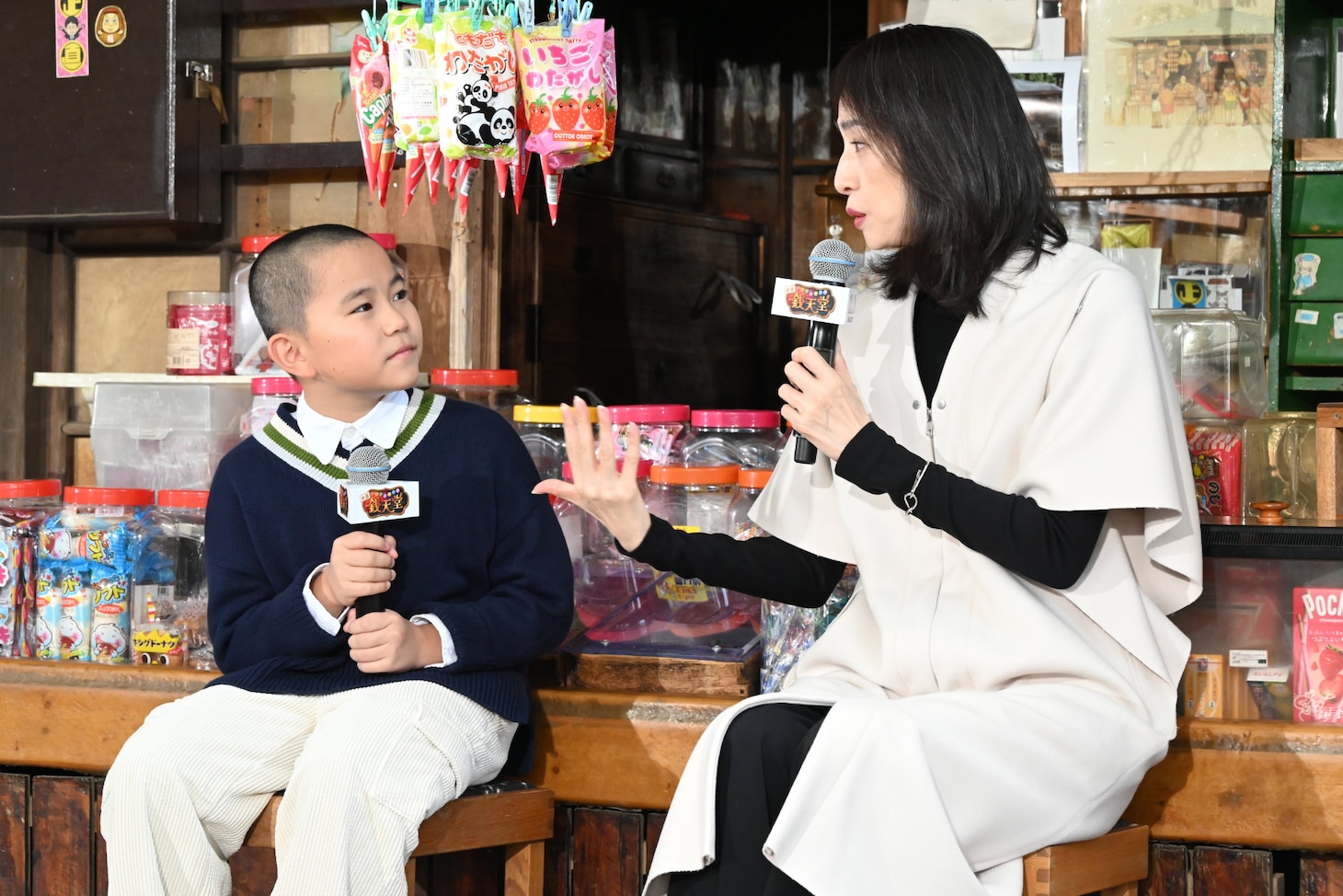 左から番家天嵩、天海祐希