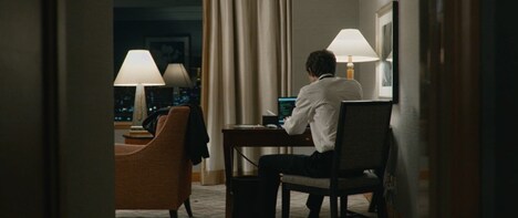 「Frozen fish」場面写真