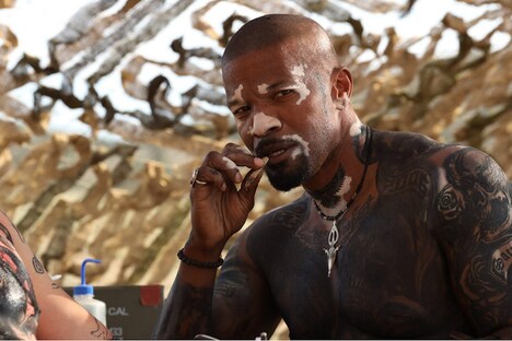 「神は銃弾」場面写真