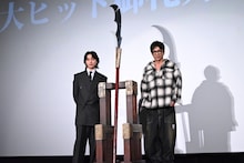 左から山崎賢人、大沢たかお