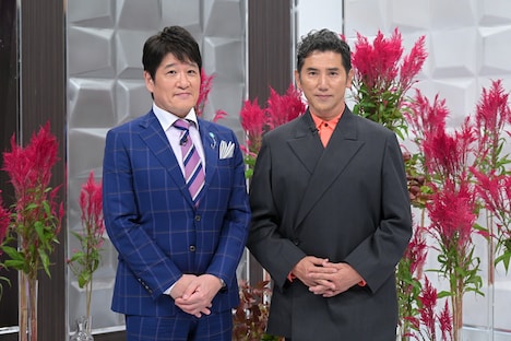 「日曜日の初耳学『インタビュアー林修』」より、本木雅弘（右）と林修（左）