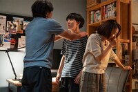 韓国映画「満ち足りた家族」場面写真