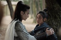 ワン・ルイチャン（王瑞昌）演じる常鈺青（左）とチャン・ティエンアイ（張天愛）演じる阿麦（右）