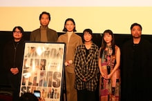 「MIRRORLIAR FILMS AKITA文化祭」の様子。左から鬼木幸治、阿部進之介、岡本多緒、増田彩来、伊礼姫奈、山田孝之