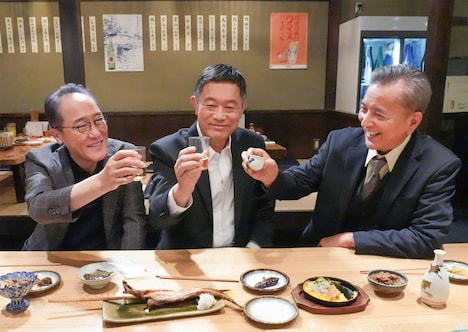 左から佐野史郎、内藤剛志、榎木孝明