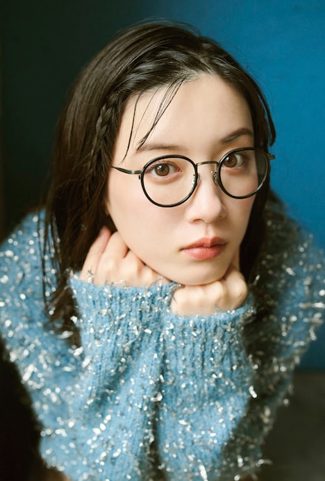 「永野芽郁オフィシャルカレンダー2025」特典のフォトカード（HMV＆BOOKS online / HMV店舗 / ローソン店頭Loppi）