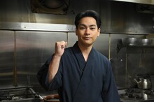 「ニノなのに」より、「俳優なのにアルバイト」企画に挑戦する柳楽優弥