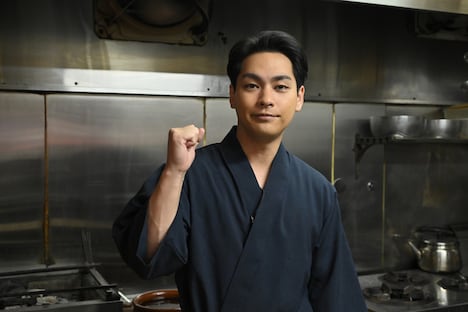 「ニノなのに」より、「俳優なのにアルバイト」企画に挑戦する柳楽優弥