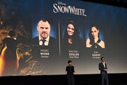 「ディズニー・コンテンツ・ショーケース2024」で「白雪姫」を紹介する様子